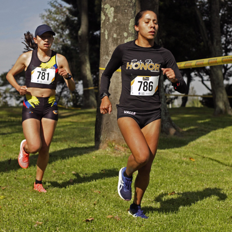 Leidy-Rivera-Alejandra-Sanchez-Cross-Country-pista